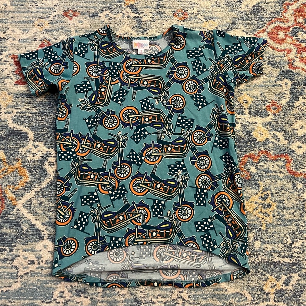 Motorcycle print tunic top, super cute, euc. 🏍️
